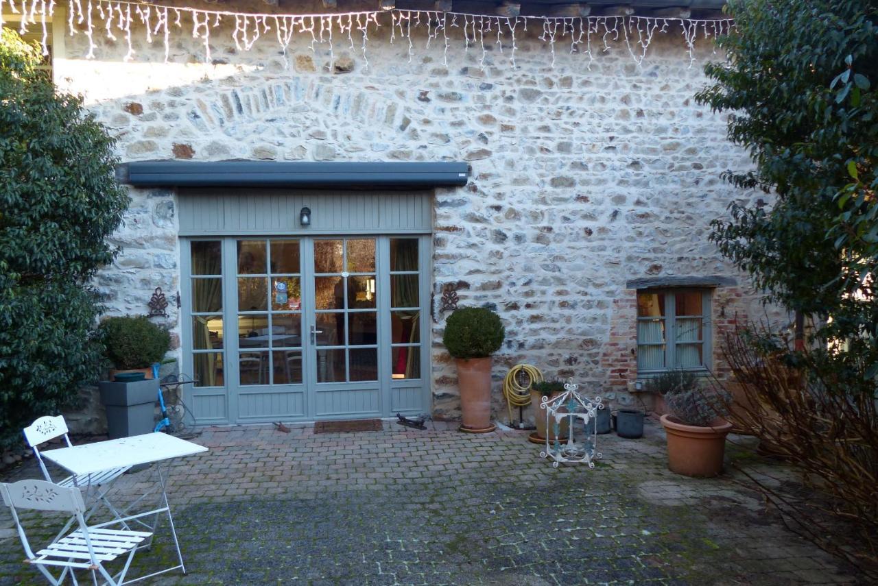 Gite du Hameau D'Amignié Vernay Exterior foto