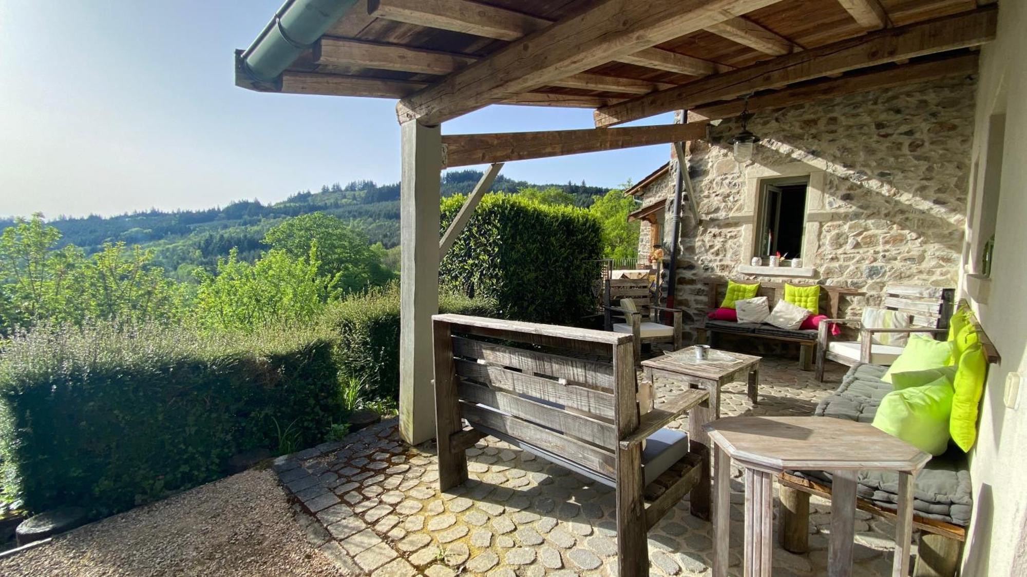 Gite du Hameau D'Amignié Vernay Exterior foto